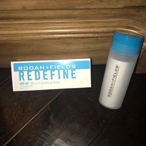 NWT Rodan + Fields AMP MD exfoliating roller